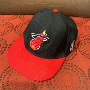 Miami Heat Snapback Hat M&N NBA